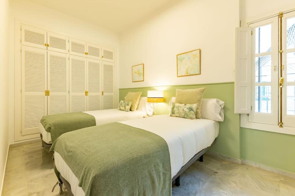 Conde Ibarra Deluxe By Valcambre Apartment Севиля Екстериор снимка