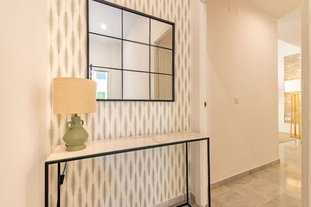 Conde Ibarra Deluxe By Valcambre Apartment Севиля Екстериор снимка