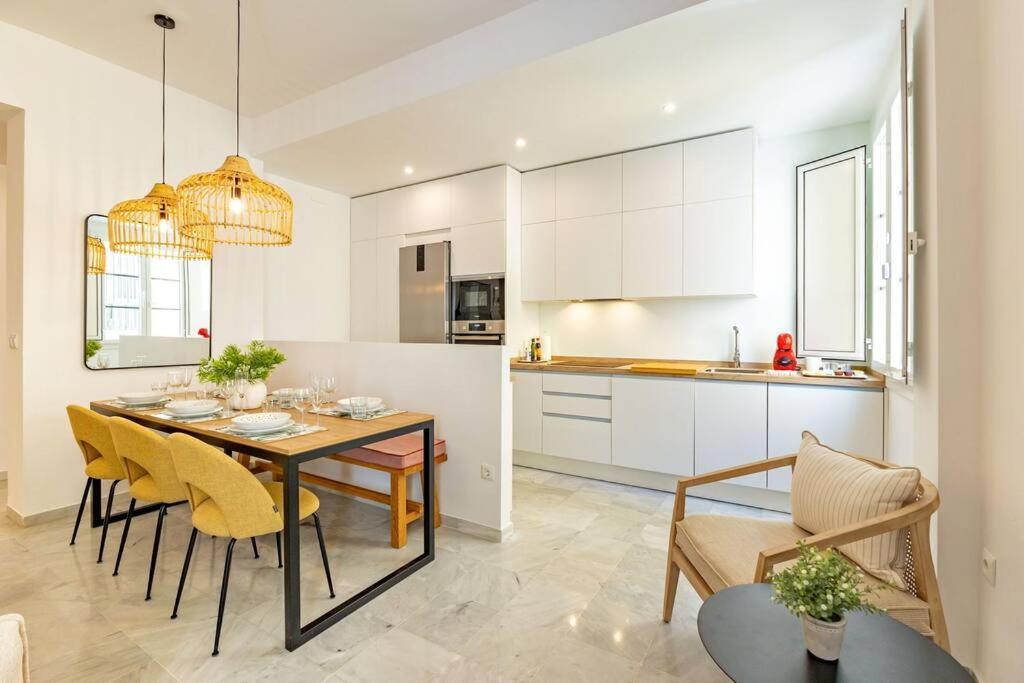 Conde Ibarra Deluxe By Valcambre Apartment Севиля Екстериор снимка