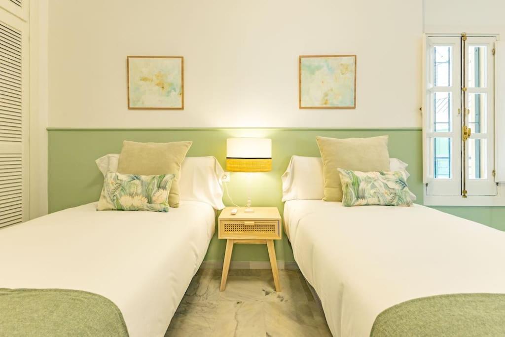 Conde Ibarra Deluxe By Valcambre Apartment Севиля Екстериор снимка
