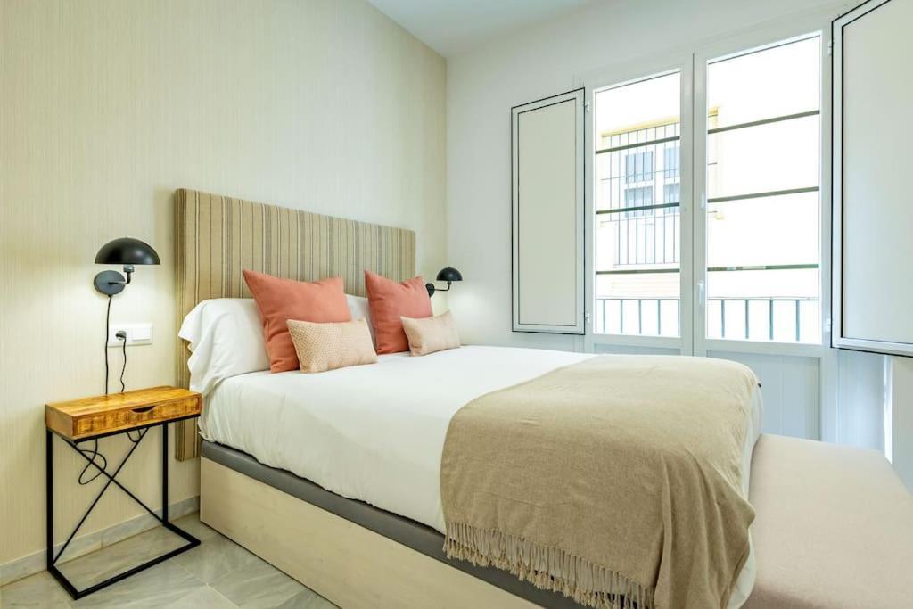 Conde Ibarra Deluxe By Valcambre Apartment Севиля Екстериор снимка